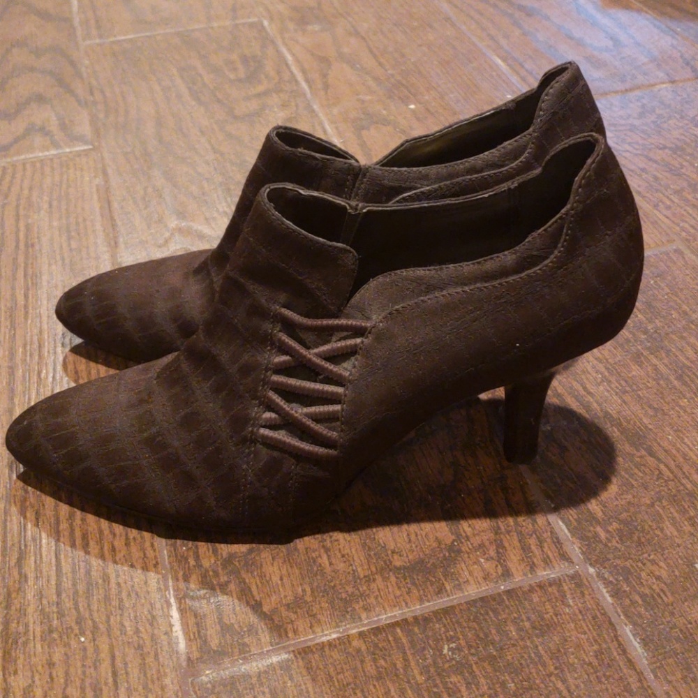 Womens shoes